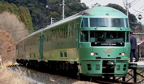 /material-alias/theme/japan/artimg/九州/由布院森之列車2.jpg